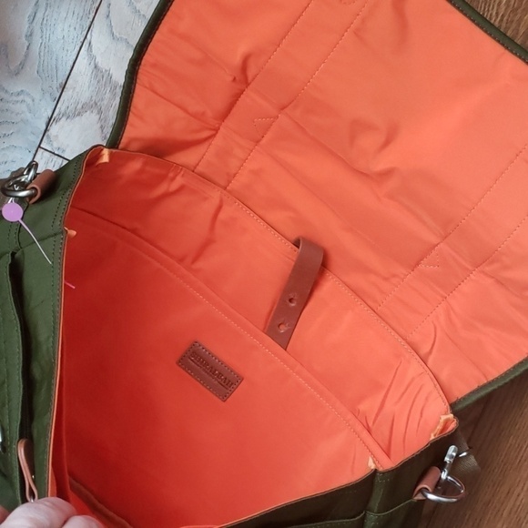 Shiraleah Chicago computer bag. NWOT - Picture 3 of 8